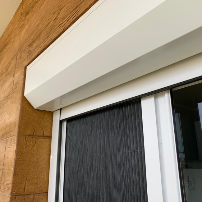 Zamarznięte rolety zewnętrzne – co zrobić?