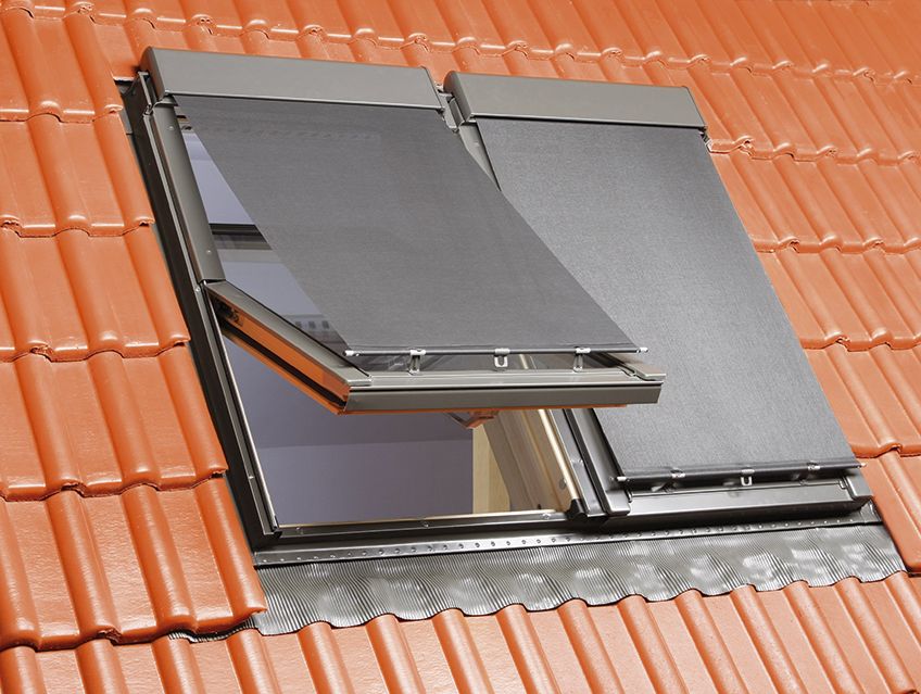 Rolety czy plisy na poddasze? Podpowiadamy, kiedy i jakie rozwiązanie wybrać