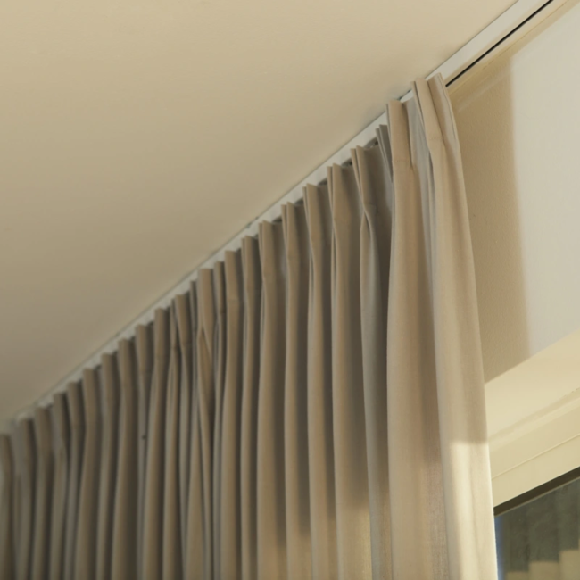 Karnisze Ręczne Wrocław - Intirol zdjęcie nr 5